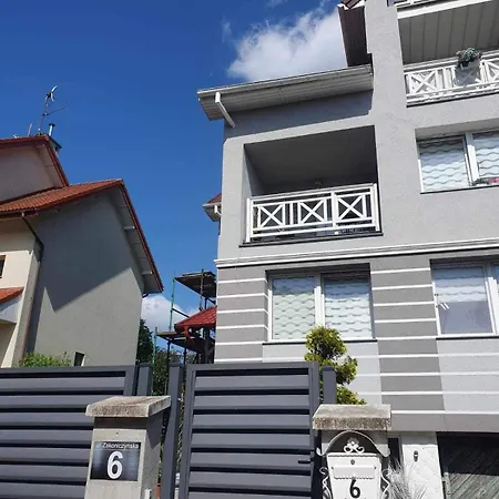 New 4 Km To Centrum Alloggio in famiglia *