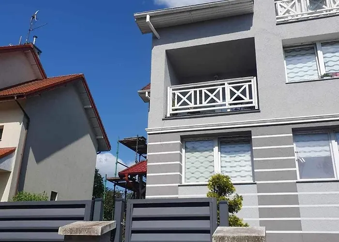 New 4 Km To Centrum Δωμάτια σε οικογενειακή κατοικία *